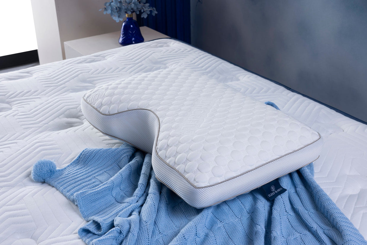 Colora Pillow