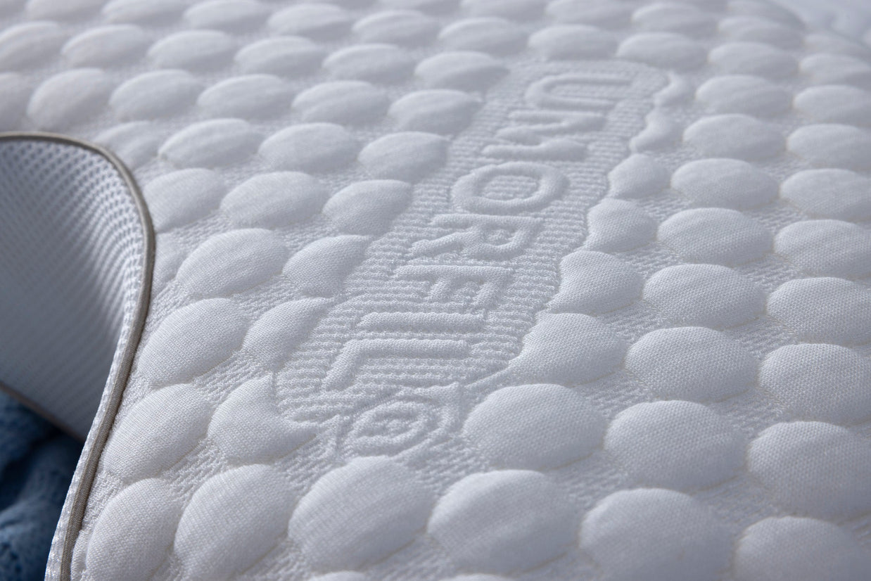 Colora Pillow