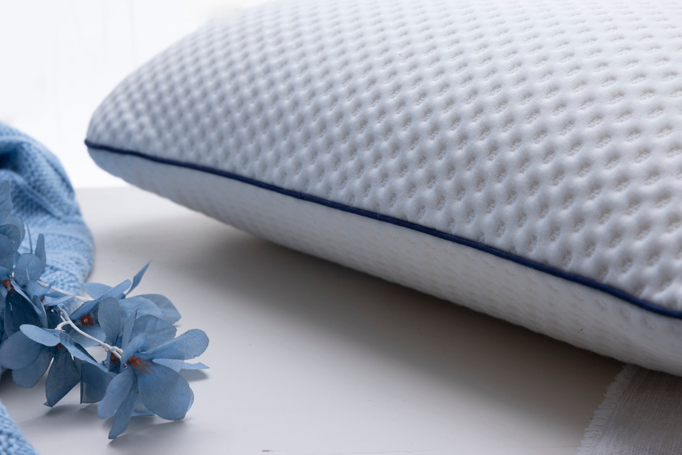 Visco Cube Pillow